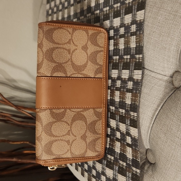 Coach Long Zippered Accordion Wallet, Tan Monogram and Leather - Picture 4 of 16